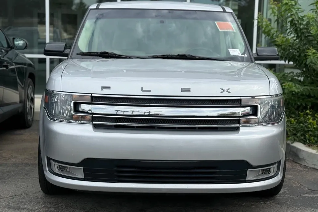 2019 Ford Flex SEL photo 1