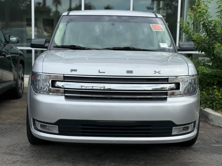 2019 Ford Flex SEL photo 1