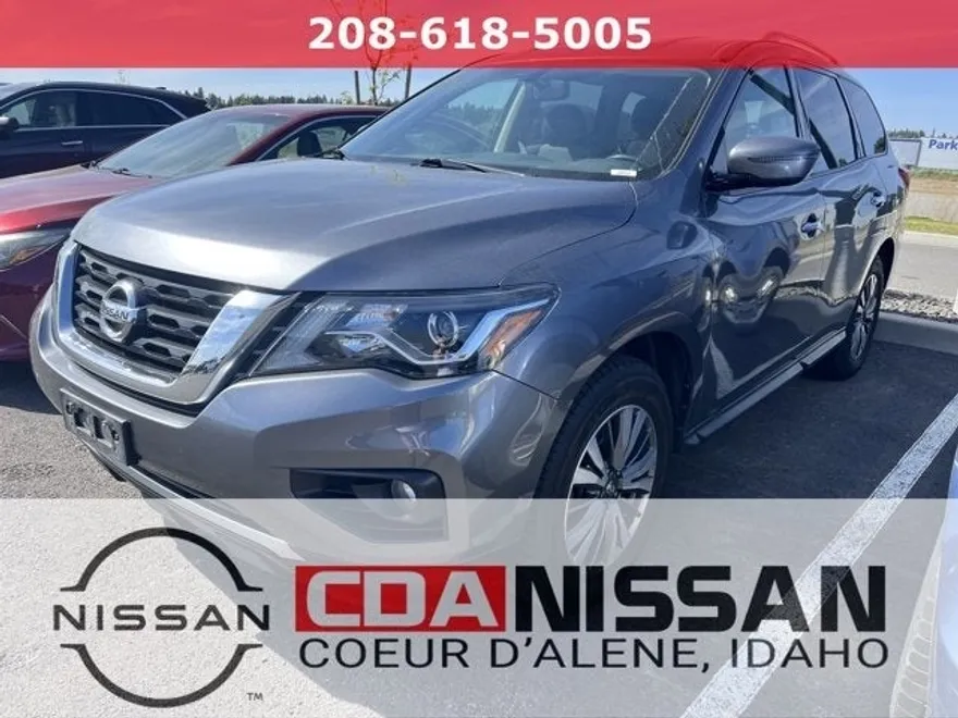 2019 Nissan Pathfinder SV photo 1