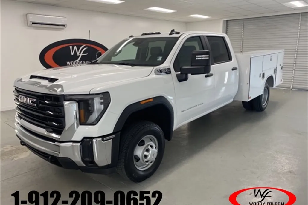 2025 Gmc Sierra 3500 HD Pro photo 1
