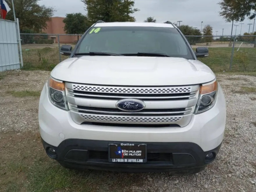 2014 Ford Explorer XLT photo 1