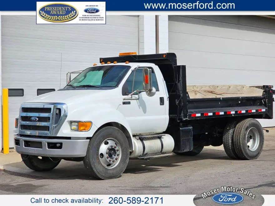 2013 Ford F-650 SuperCab XL photo 1