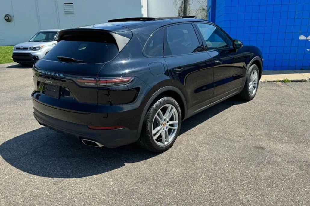 2020 Porsche Cayenne photo 1
