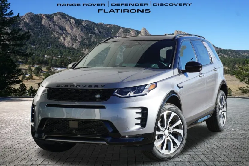 2025 Land Rover Discovery Sport SE photo 1