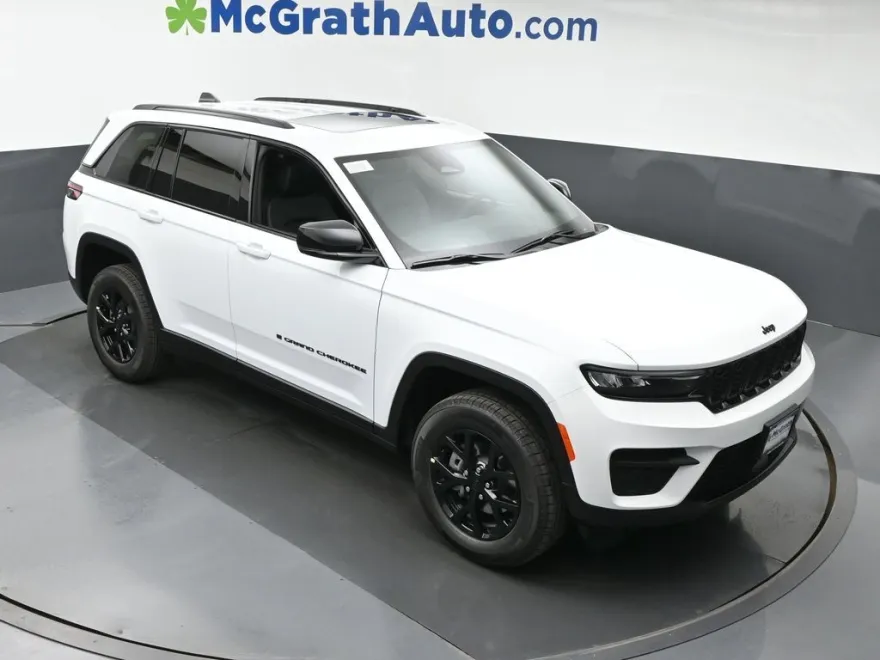 2025 Jeep Grand Cherokee Altitude photo 1