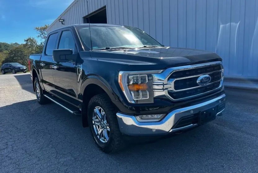 2022 Ford F-150 XLT photo 1