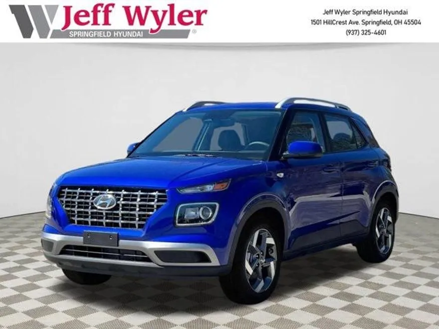 2025 Hyundai Venue SEL photo 1
