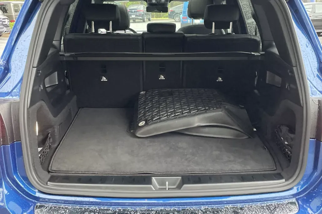 2024 Mercedes Benz GLB 250 4MATIC photo 1