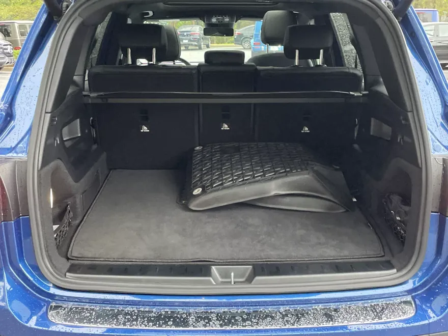 2024 Mercedes Benz GLB 250 4MATIC photo 1