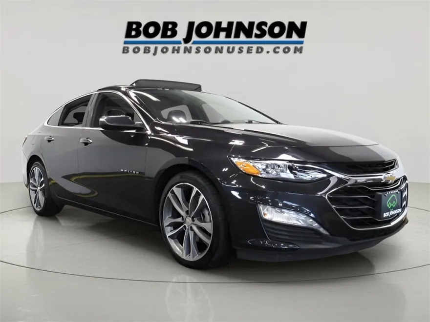 2022 Chevrolet Malibu Premier photo 1