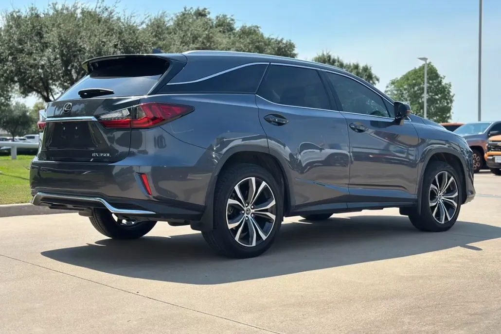 2022 Lexus RX 350L photo 1
