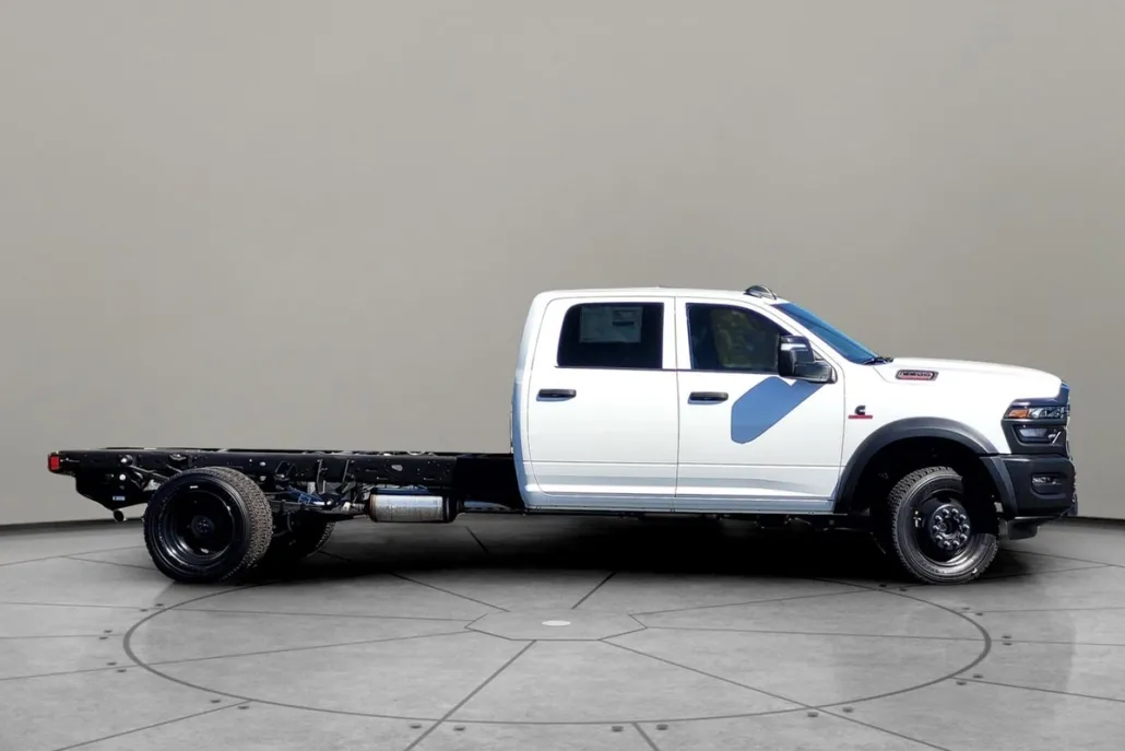 2025 Ram 5500 Tradesman photo 1