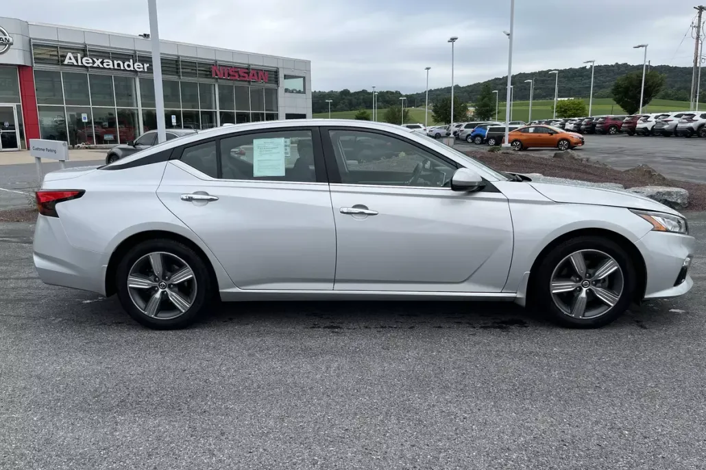 2019 Nissan Altima 2.5 SL photo 1