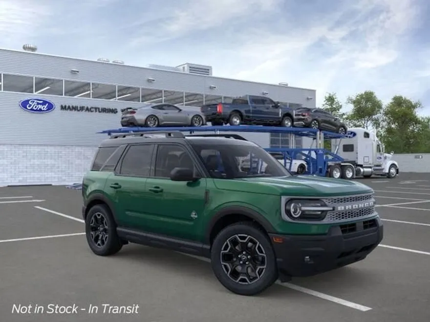 2025 Ford Bronco Sport Outer Banks photo 1