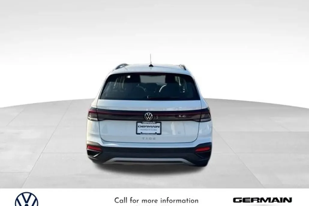 2025 Volkswagen Taos S photo 1