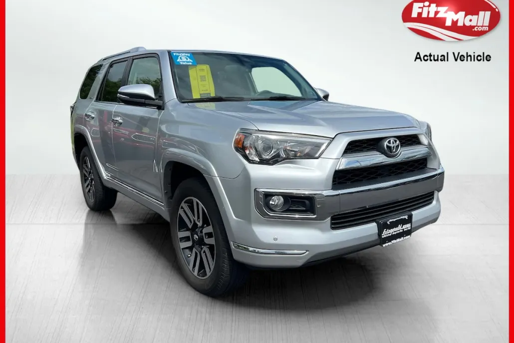 2017 Toyota 4Runner Limited photo 1