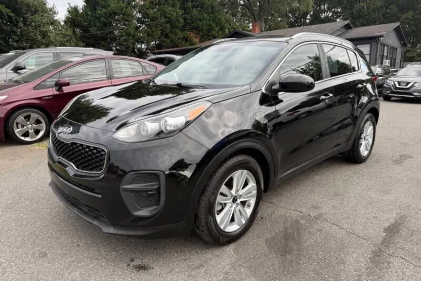 2019 Kia Sportage LX photo 1