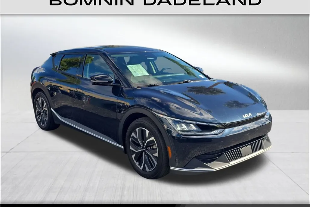 2022 Kia EV6 Light photo 1