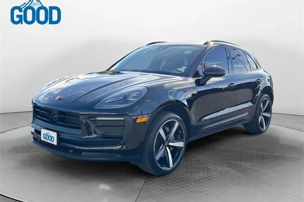 2022 Porsche Macan Base photo 1