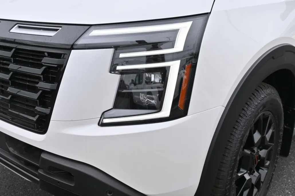 2025 Nissan Armada photo 1