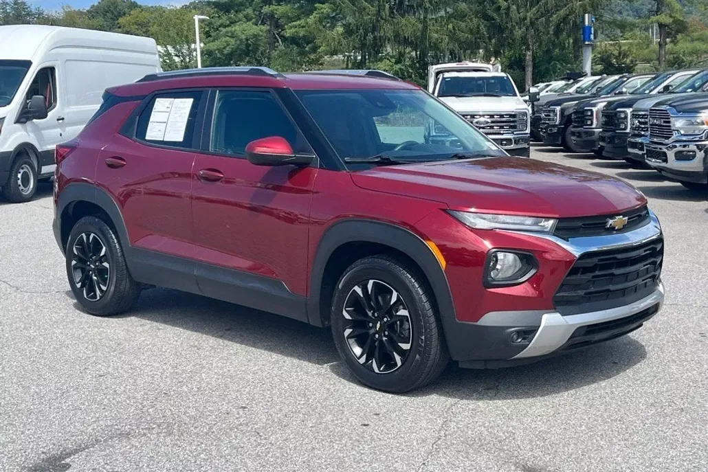 2023 Chevrolet Trailblazer LT photo 1