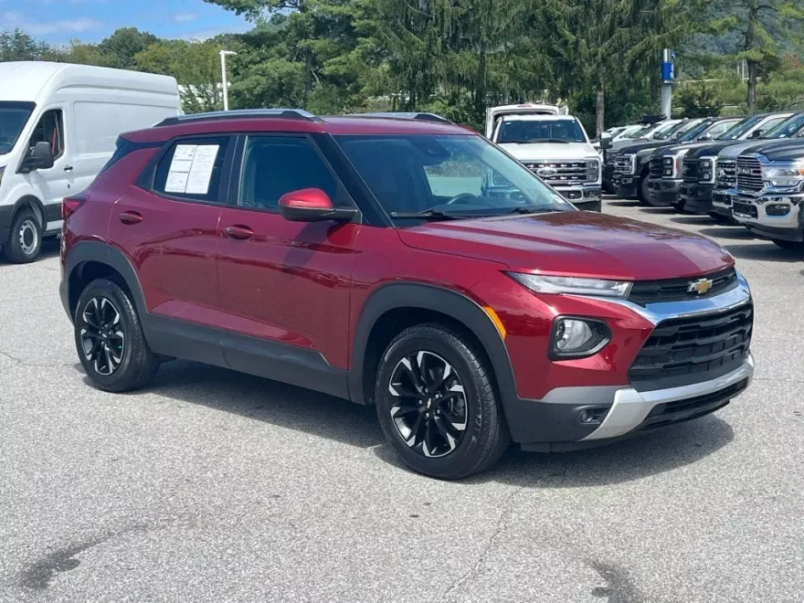 2023 Chevrolet Trailblazer LT photo 1