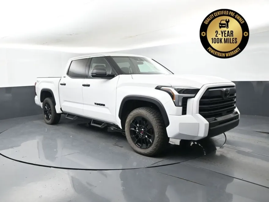 2023 Toyota Tundra SR5 photo 1