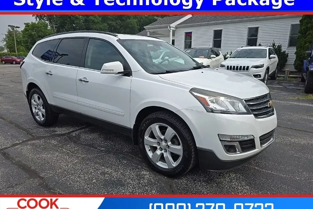 2016 Chevrolet Traverse 1LT photo 1