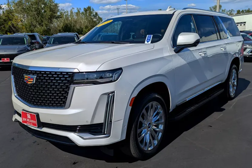 2022 Cadillac Escalade ESV Premium Luxury photo 1