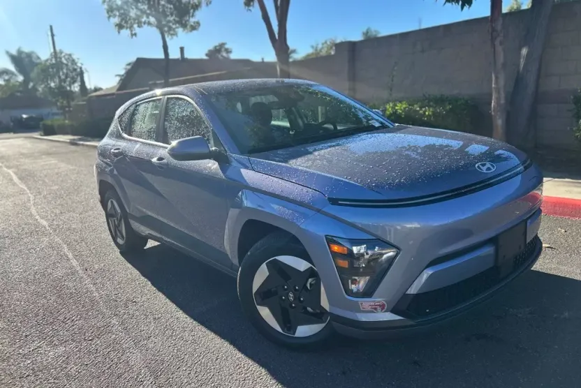 2024 Hyundai Kona Electric SE photo 1