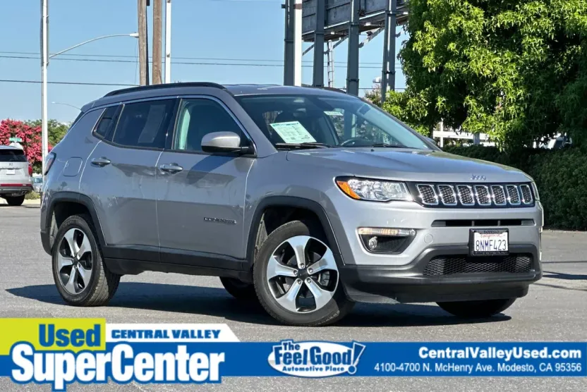 2018 Jeep Compass Latitude photo 1