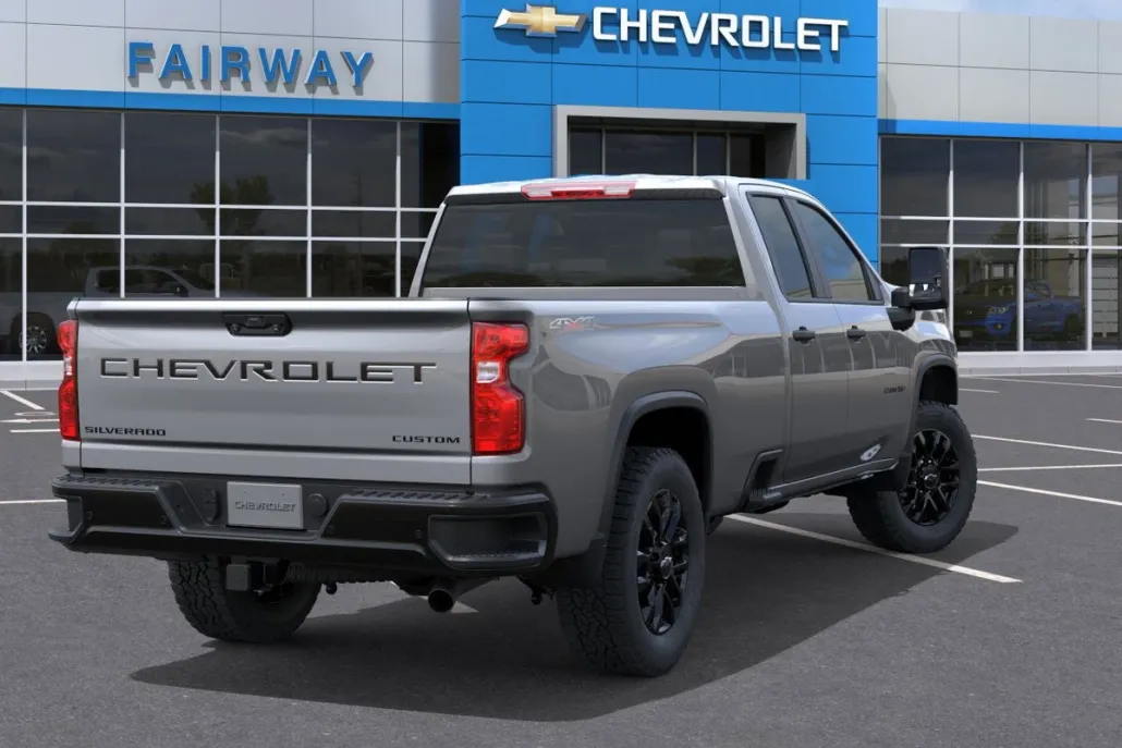 2026 Chevrolet Silverado 2500HD Custom photo 1