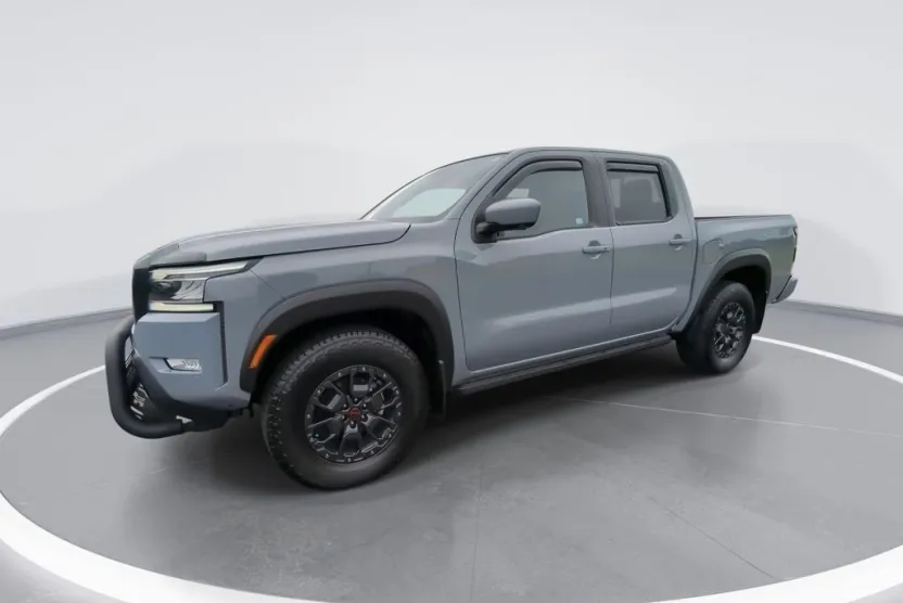2023 Nissan Frontier PRO-4X photo 1