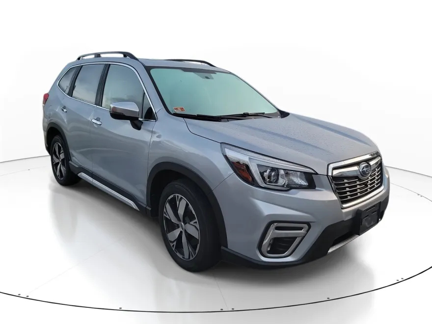 2019 Subaru Forester Touring photo 1