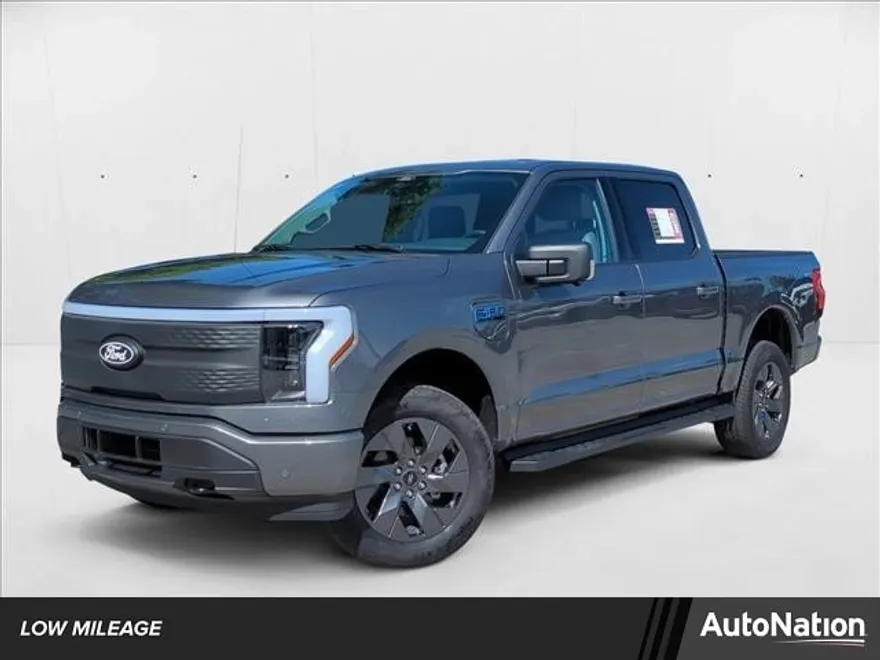 2025 Ford F-150 Lightning photo 1