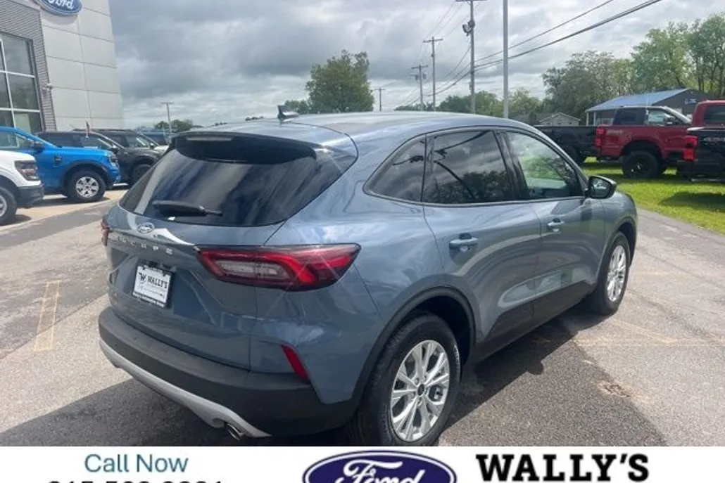 2025 Ford Escape Active photo 1