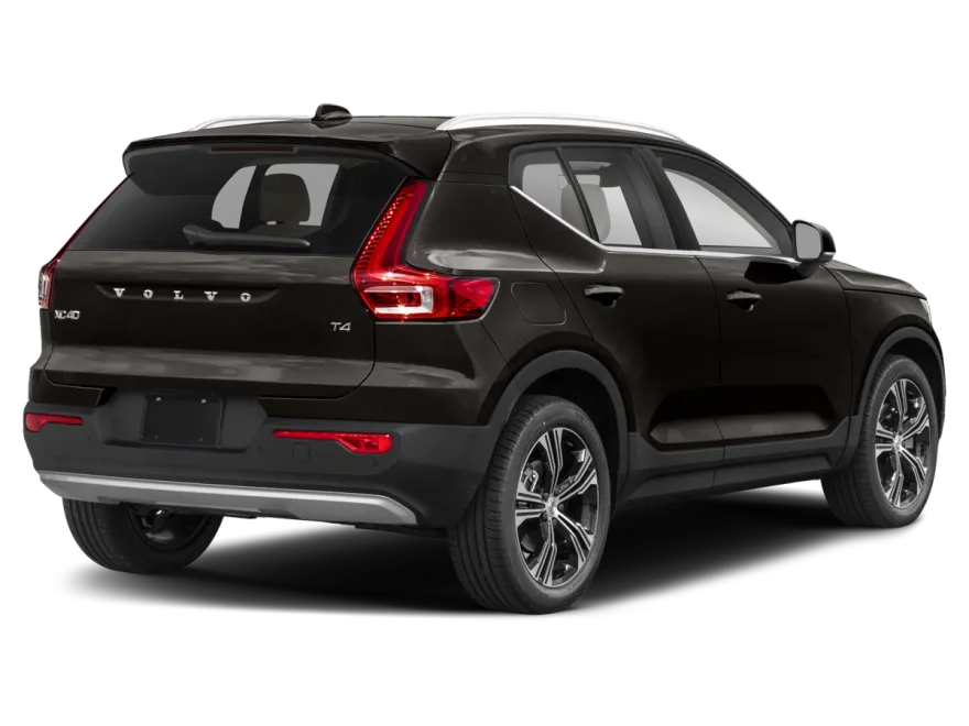 2022 Volvo XC40 T5 Momentum photo 1