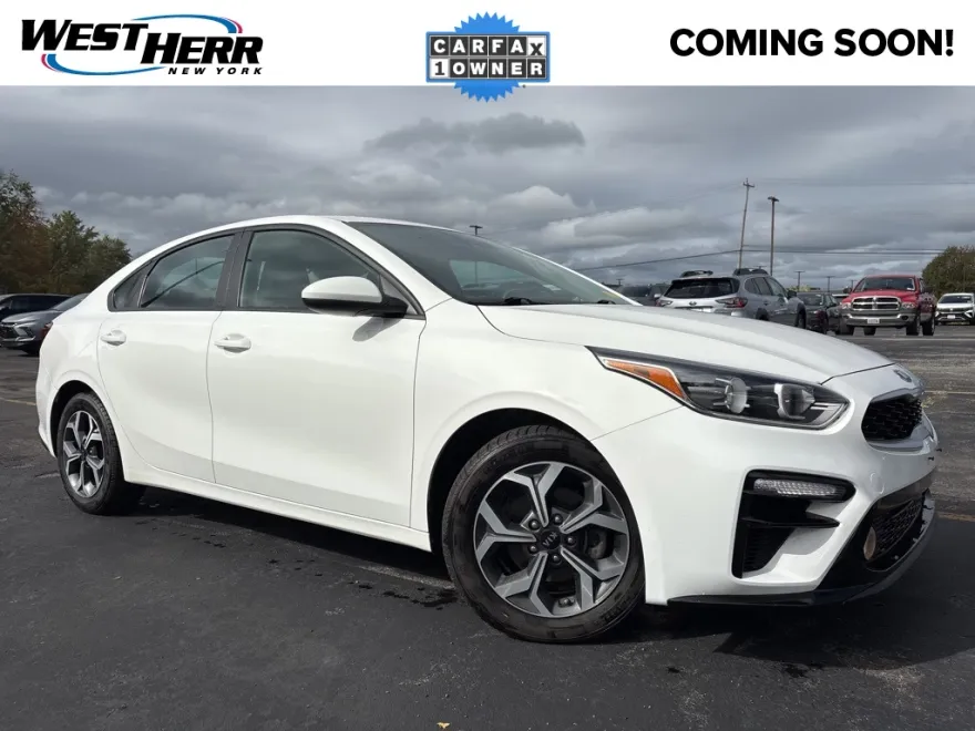 2020 Kia Forte LXS photo 1