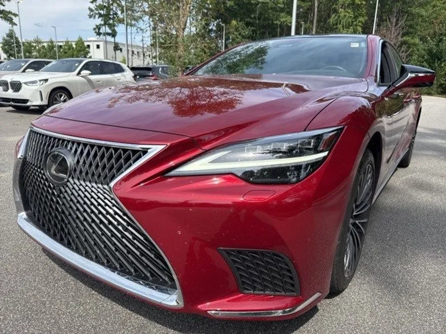 2024 Lexus LS 500 Luxury photo 1