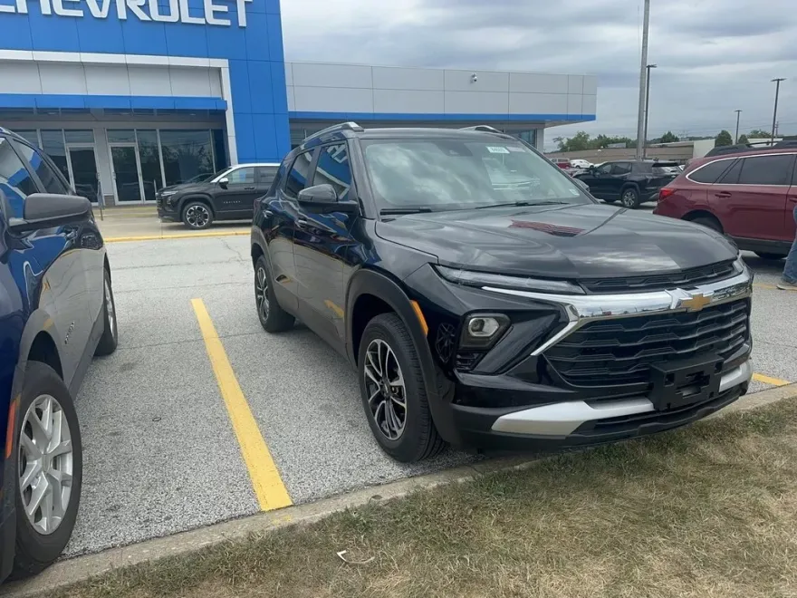 2026 Chevrolet Trailblazer LT photo 1