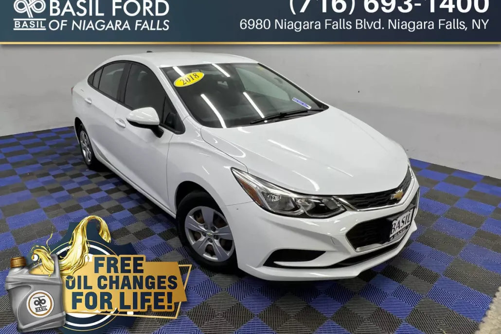 2018 Chevrolet Cruze LS photo 1
