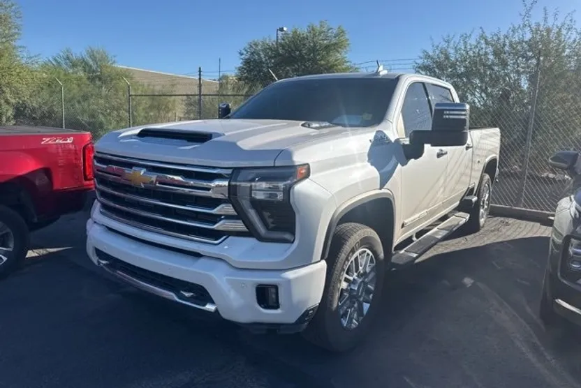 2024 Chevrolet Silverado High Country photo 1