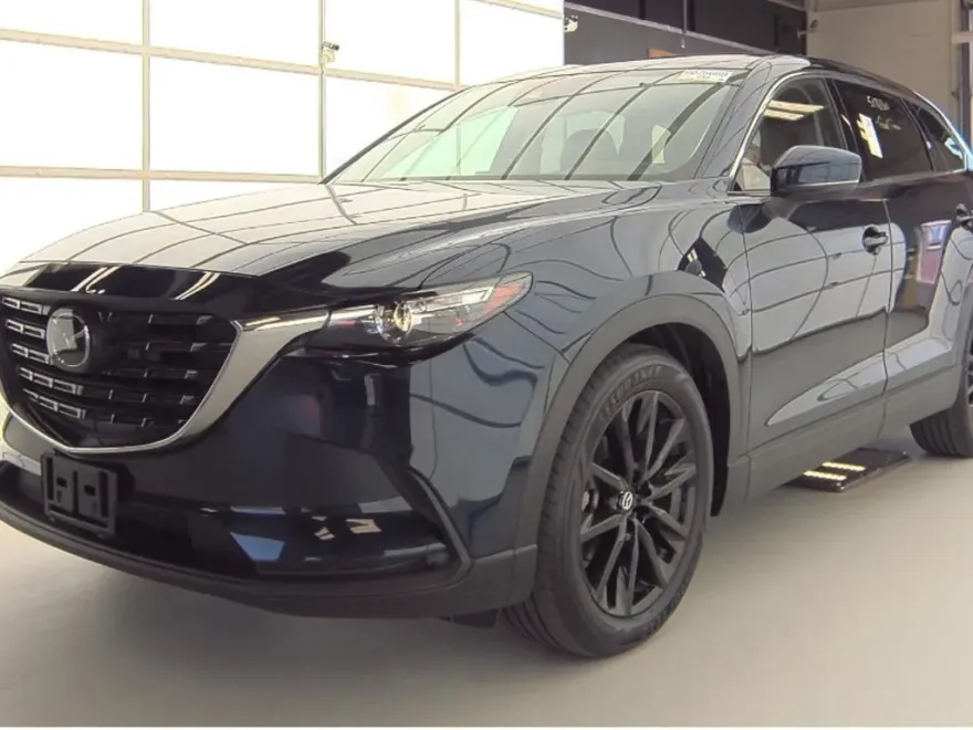 2023 Mazda CX-9 Touring photo 1