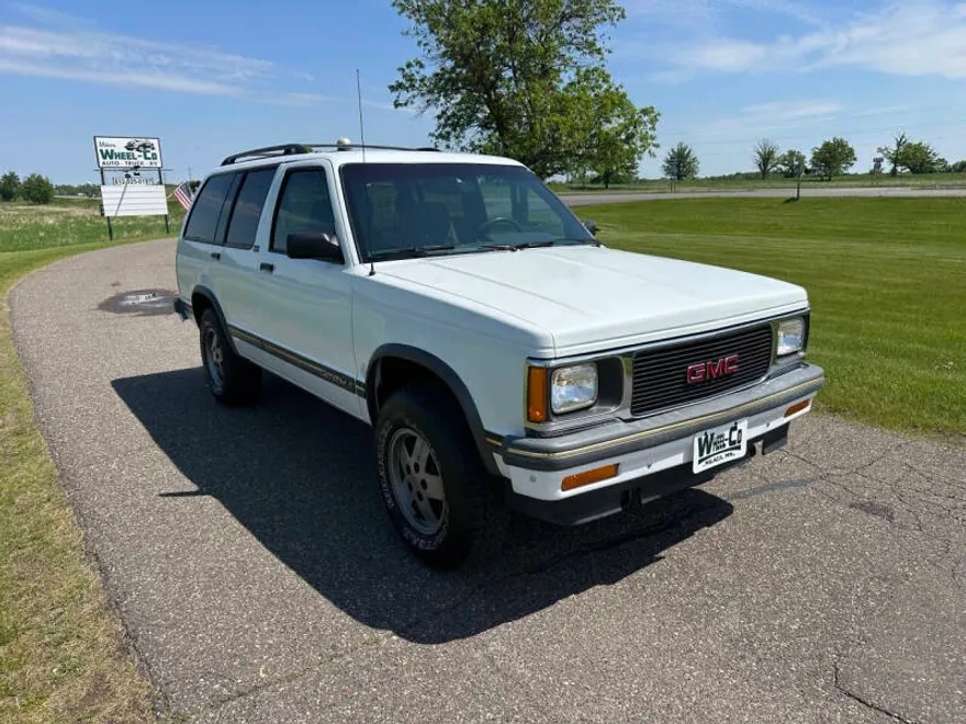 1994 Gmc Jimmy SLE photo 1