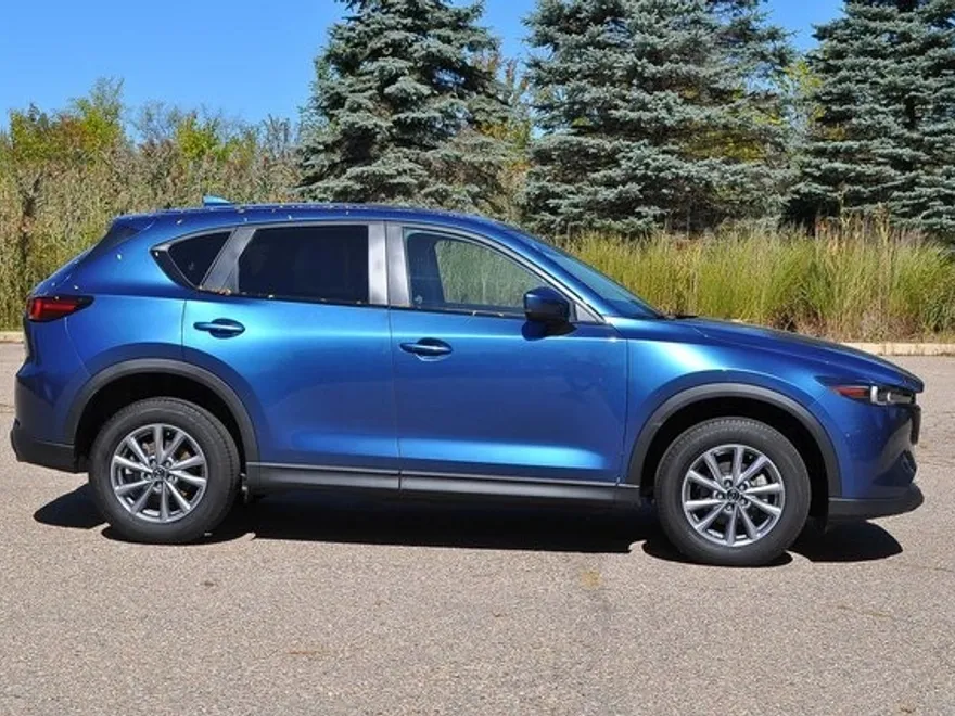 2023 Mazda CX-5 2.5 S Preferred photo 1