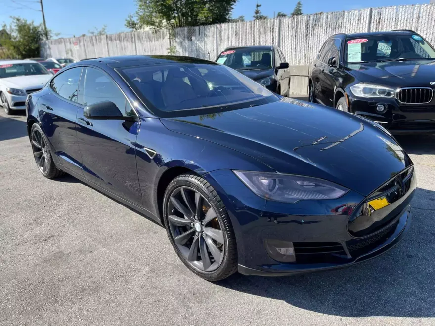 2013 Tesla Model S photo 1