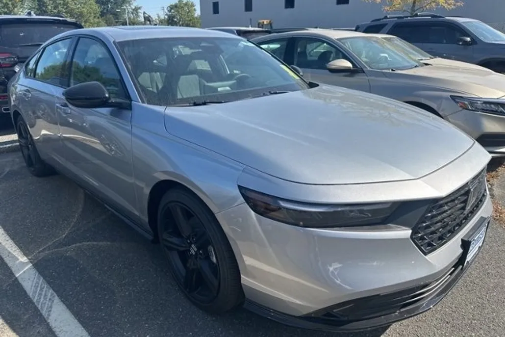 2025 Honda Accord Hybrid Sport-L photo 1