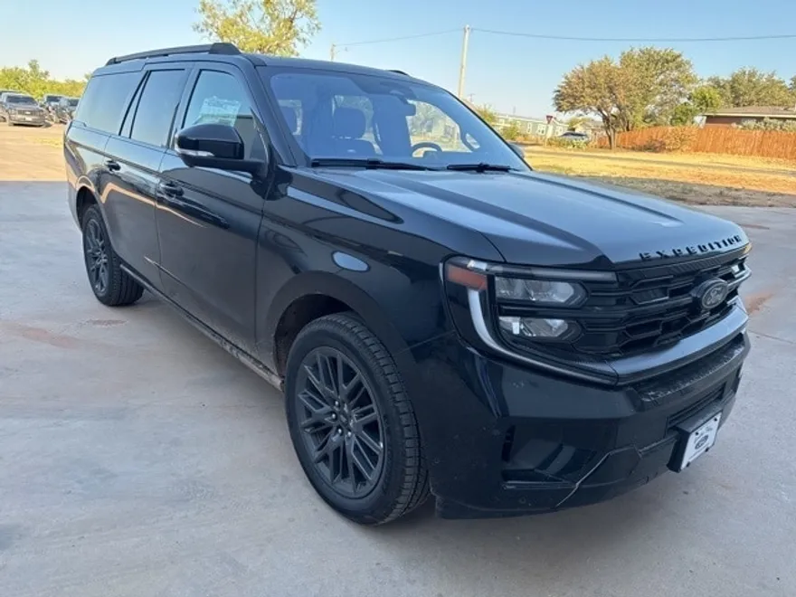 2025 Ford Expedition MAX Platinum photo 1