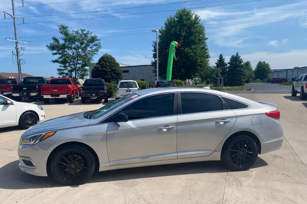 2015 Hyundai Sonata SE photo 1