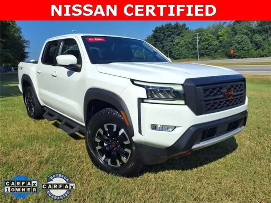 2023 Nissan Frontier Crew Cab PRO-X photo 1
